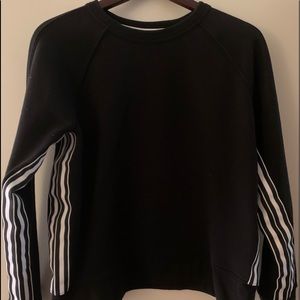 Athleta Top sweatshirt